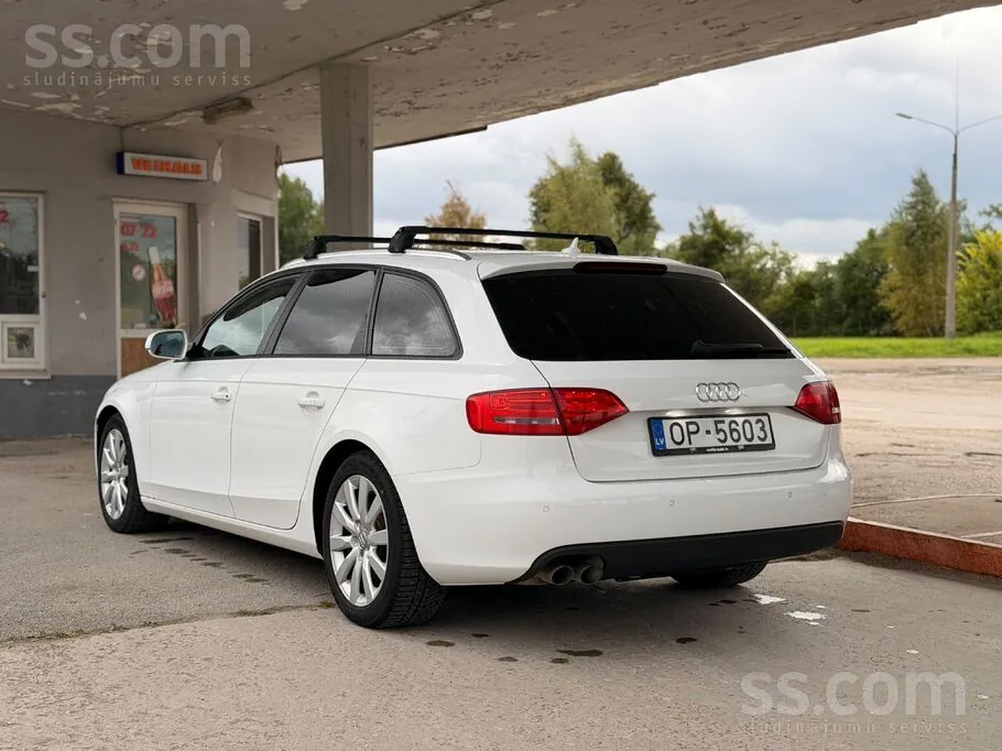 Audi A4 Avant 2011 photo 4