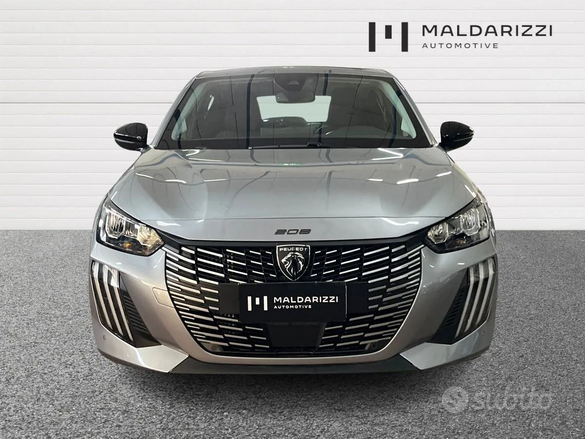 Peugeot 208 2025 photo 2