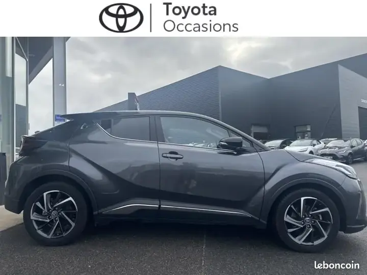 Toyota C-Hr 2023 photo 4
