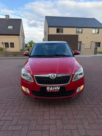 Skoda Fabia 2014 photo 2