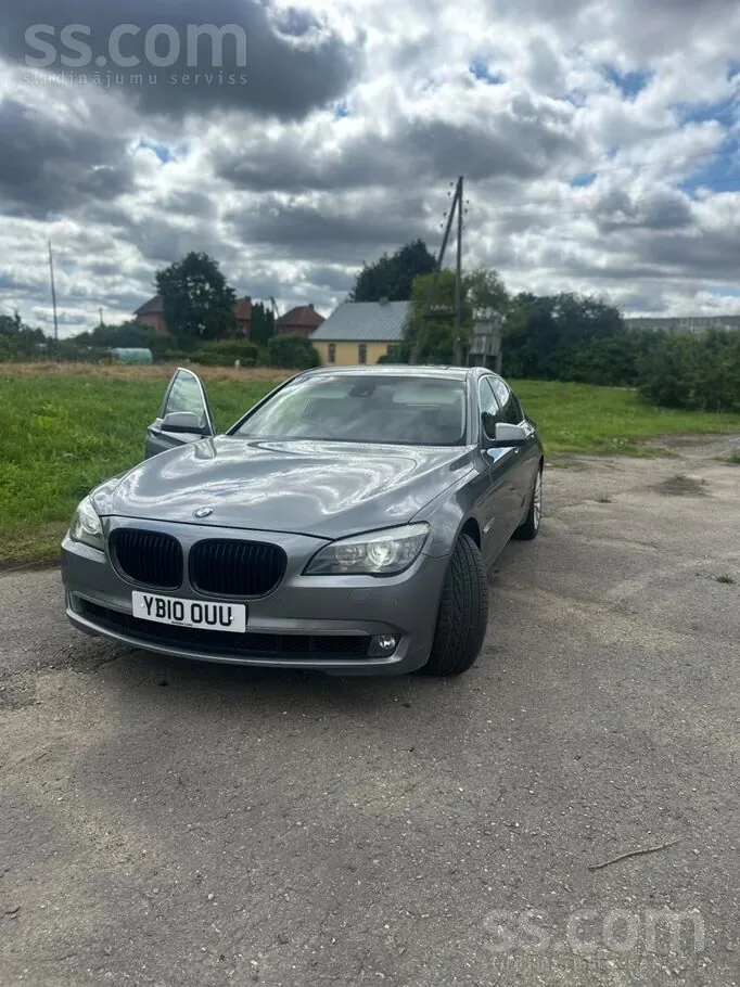 BMW 730 2010 photo 4