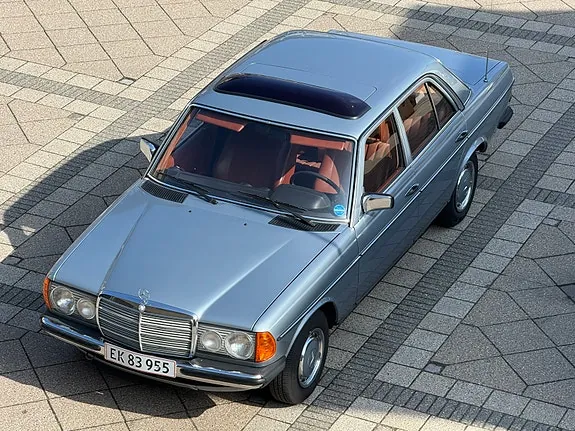 Mercedes-Benz 230 E