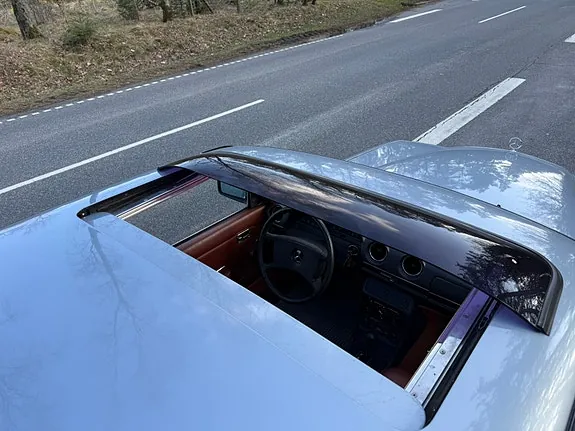 Mercedes-Benz 230 E 1981 photo 5