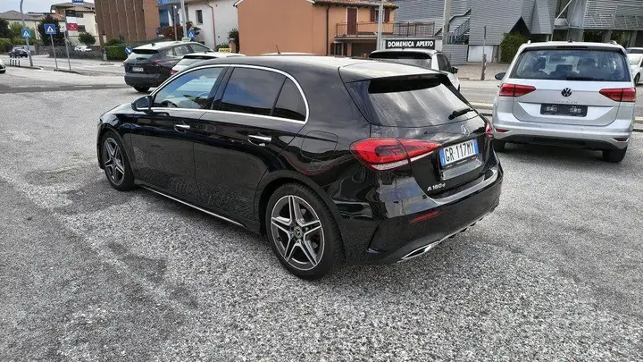 Mercedes-Benz A 180 2022 photo 3