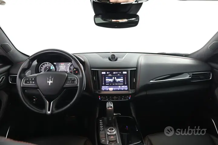 Maserati Levante 2023 photo 4