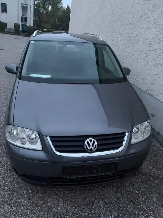 Volkswagen Touran 2005 photo 3