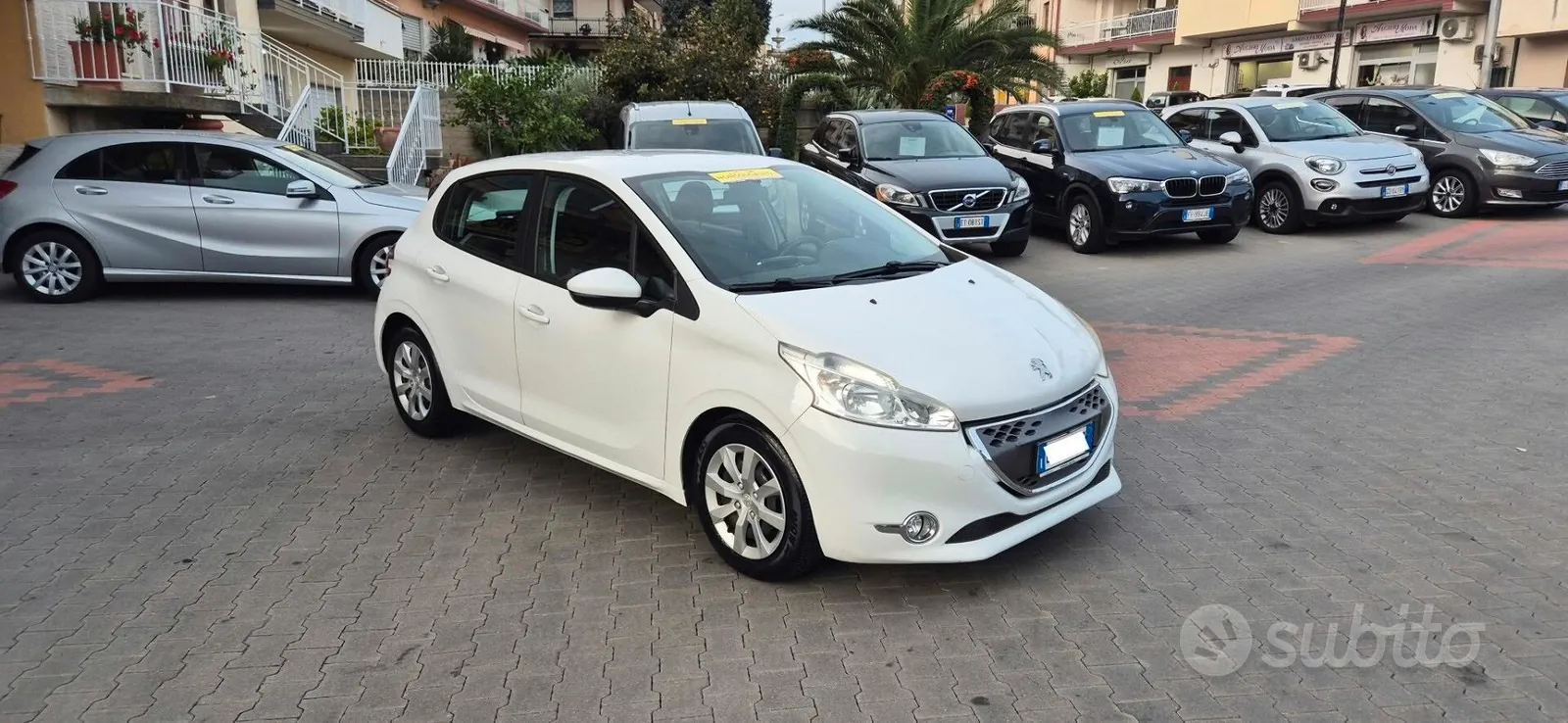 Peugeot 208 2013 photo 4