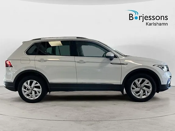 Volkswagen Tiguan 2024 photo 2