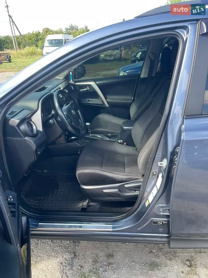 Toyota Rav4 2014 photo 4