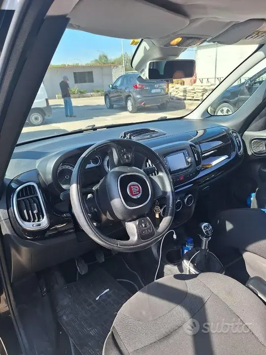 Fiat 500L 2016 photo 3