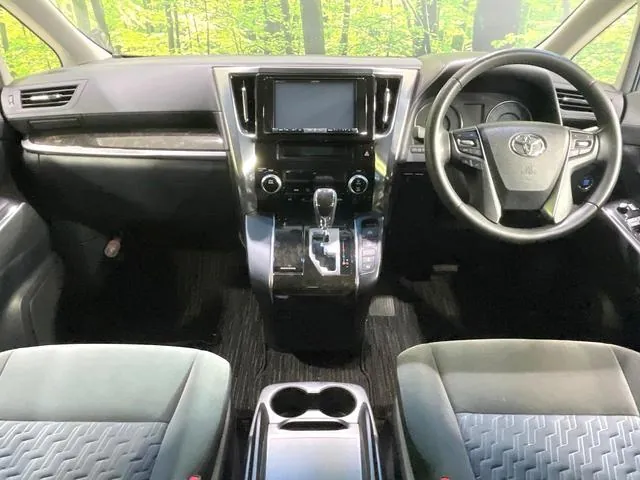 Toyota Verfia 2.5Z 2016 photo 2