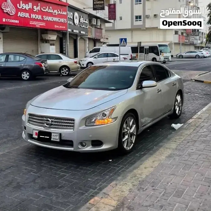 Nissan Maxima 2010 photo 2