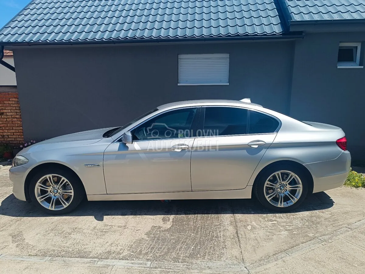 BMW 520 2010 photo 4
