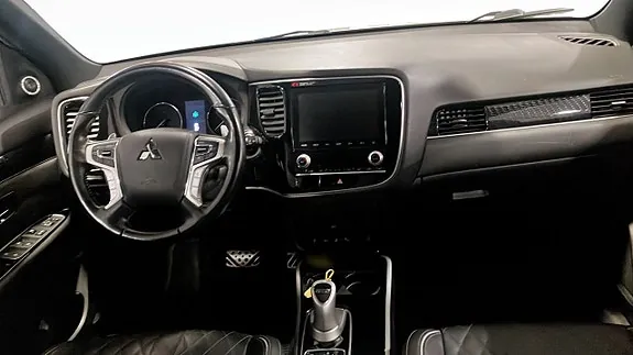 Mitsubishi Outlander 2020 photo 4