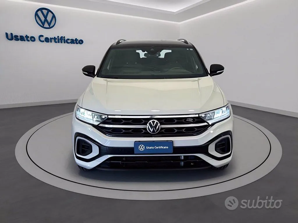 Volkswagen T-Roc 2024 photo 2