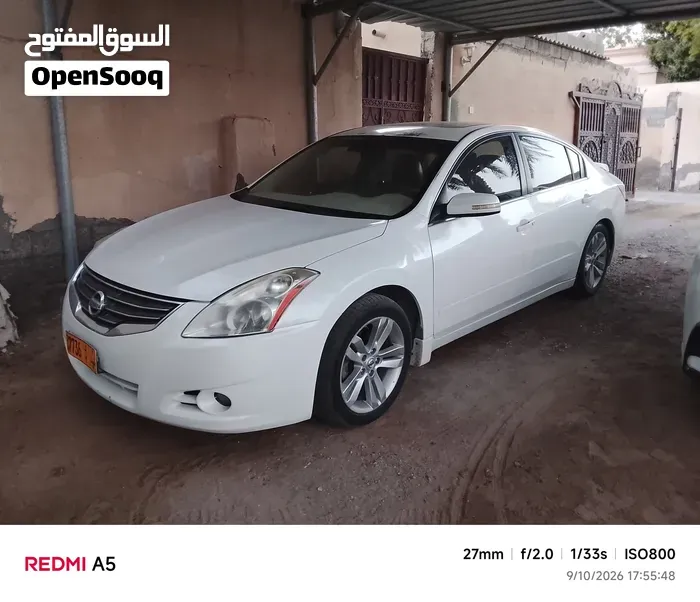 Nissan Altima 2012 photo 2