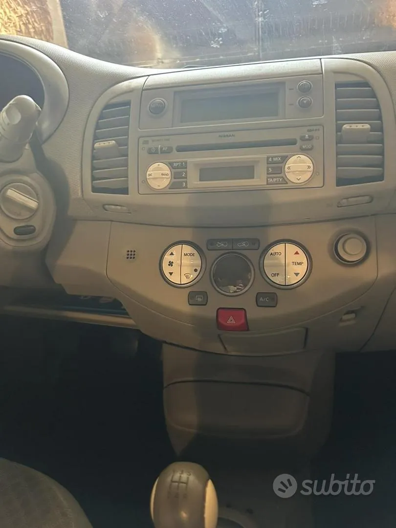 Nissan Micra 2004 photo 2