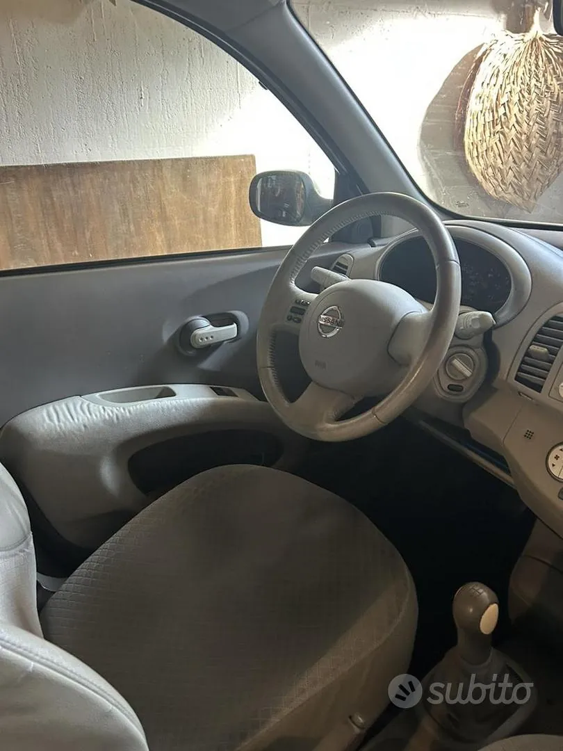 Nissan Micra 2004 photo 3