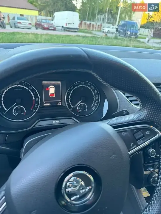 Skoda Octavia 2014 photo 4