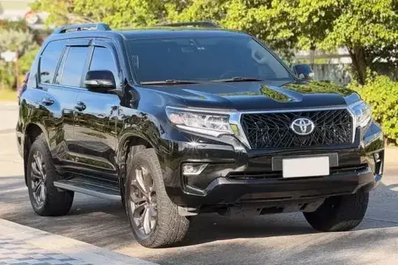 Toyota Land Cruiser Prado 2018 photo 2