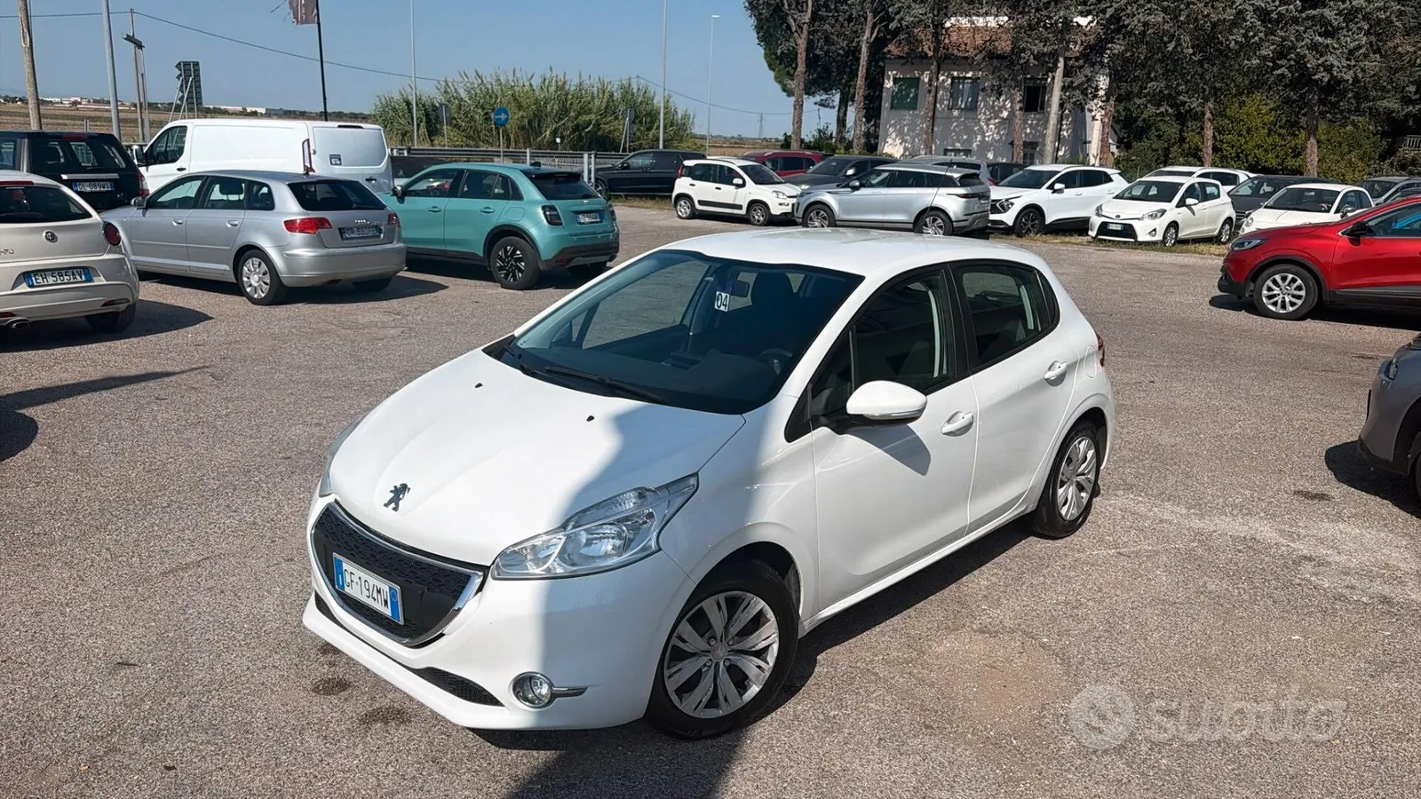 Peugeot 208 2013 photo 5