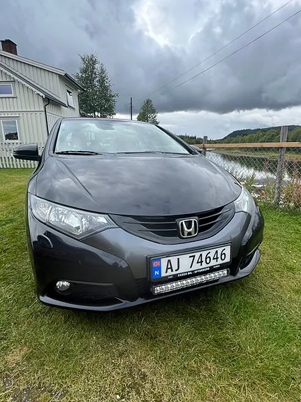 Honda Civic 2012 photo 2
