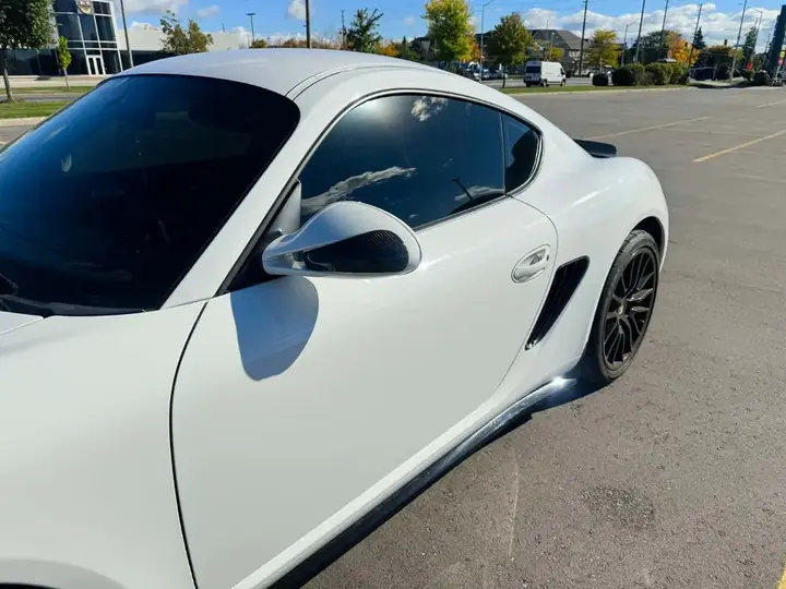 Porsche Cayman 2009 photo 2