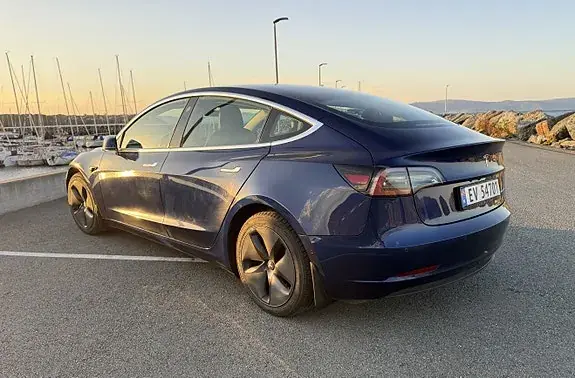 Tesla Model 3 2019 photo 4
