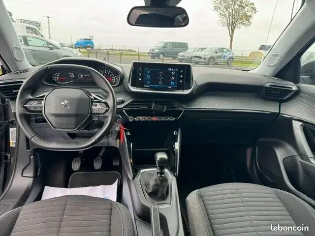 Peugeot 2008 2022 photo 2