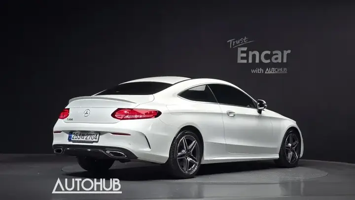 Mercedes-Benz C-Class 2022 photo 2