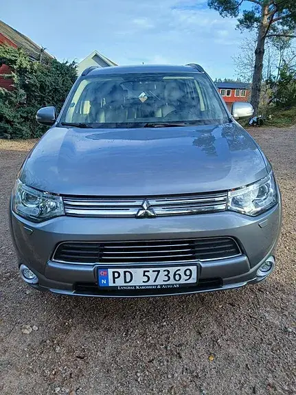 Mitsubishi Outlander 2014 photo 5