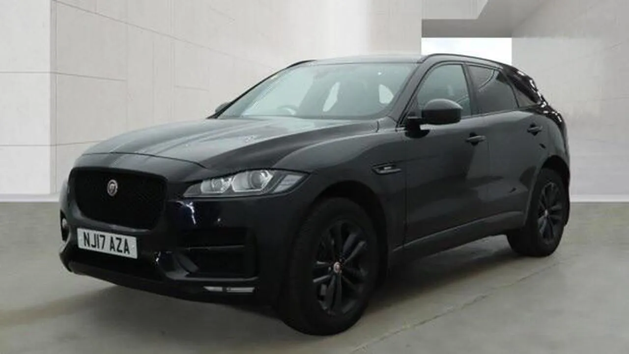 Jaguar F-Pace 2017 photo 4