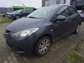 Mazda 2 2009 photo 2