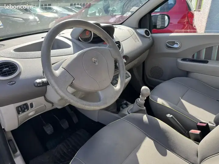 Renault Twingo 2013 photo 4