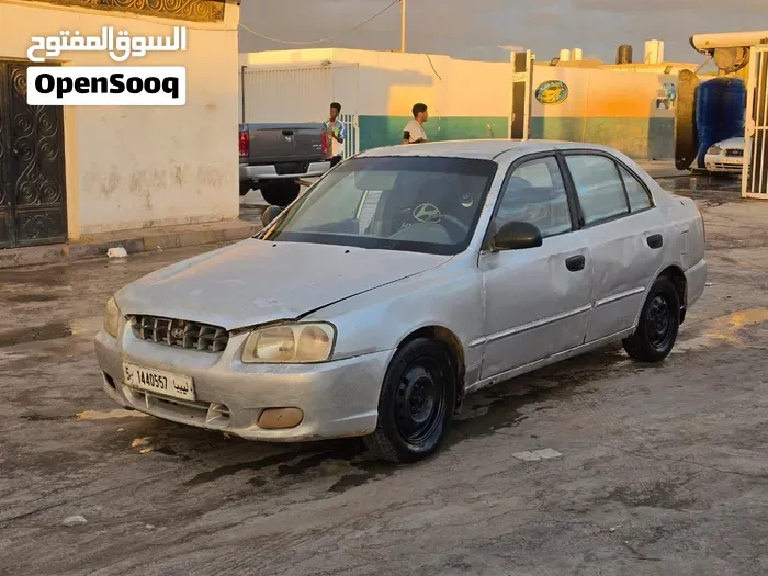 Hyundai Verna 2002 photo 4