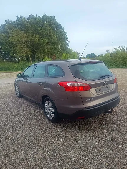 Ford Focus 2013 photo 3