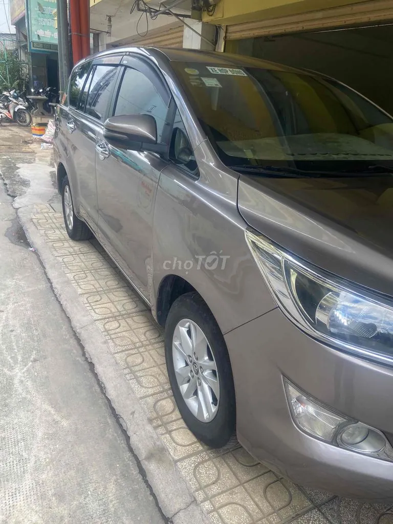 Toyota Innova 2018 photo 3