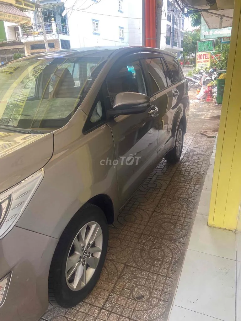Toyota Innova 2018 photo 2