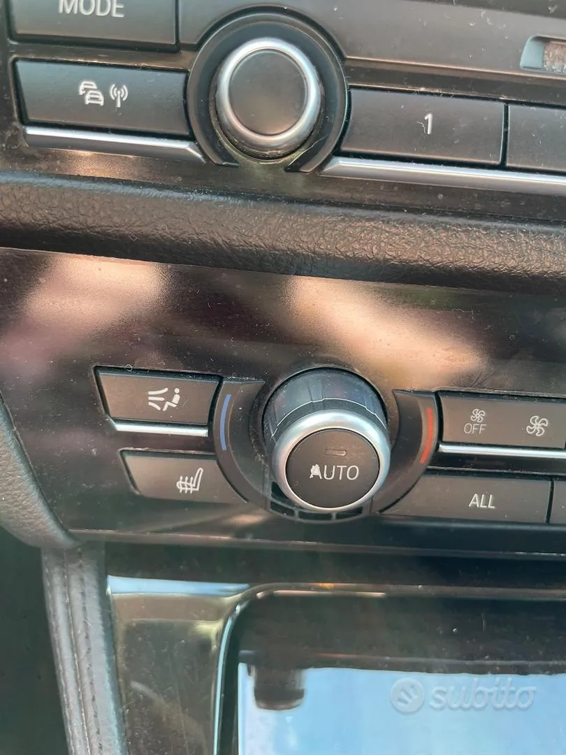 BMW 5 Series 2010 photo 5
