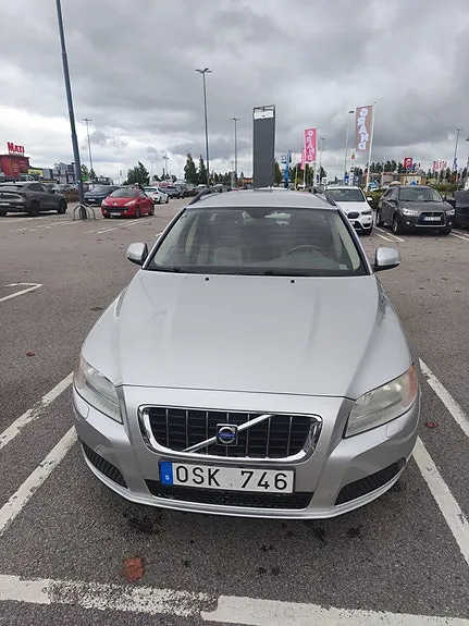 Volvo V70 2009 photo 2