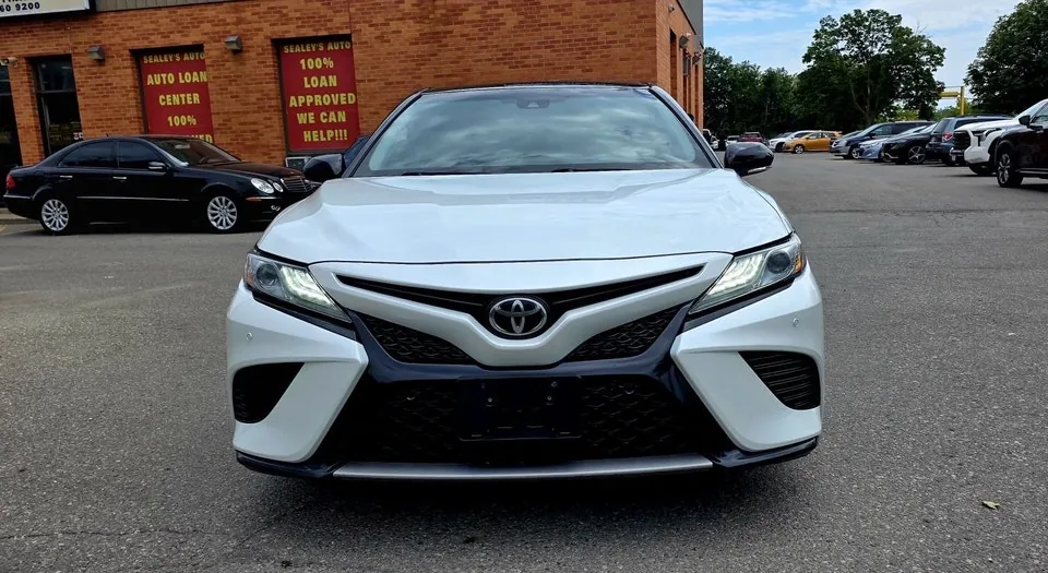 Toyota Camry 2018 photo 2
