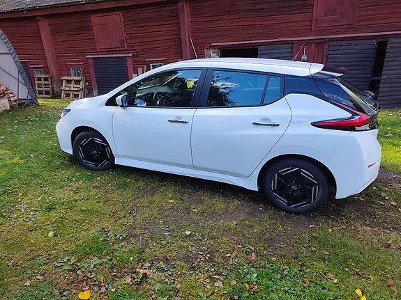 Nissan Leaf 2022 photo 4