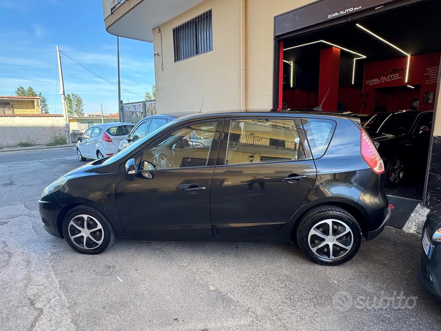 Renault Scenic 2010 photo 4