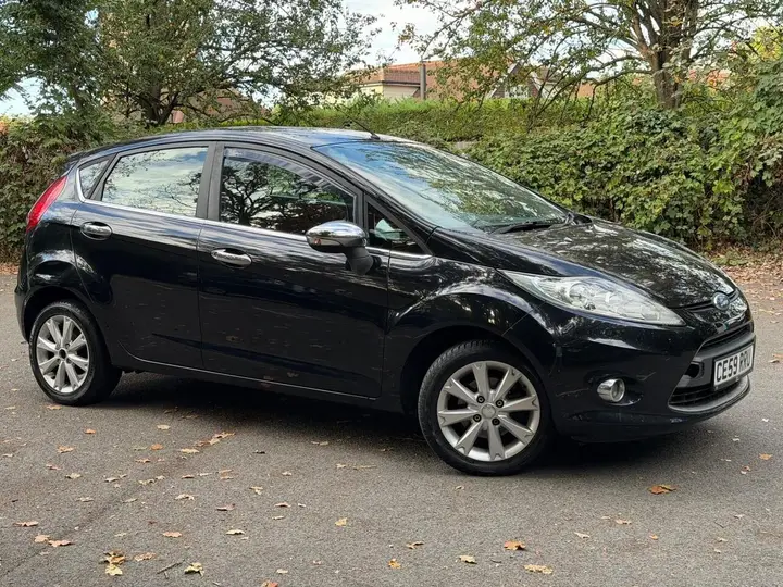 Ford Fiesta 2009 photo 4