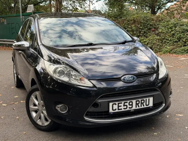 Ford Fiesta 2009 photo 2