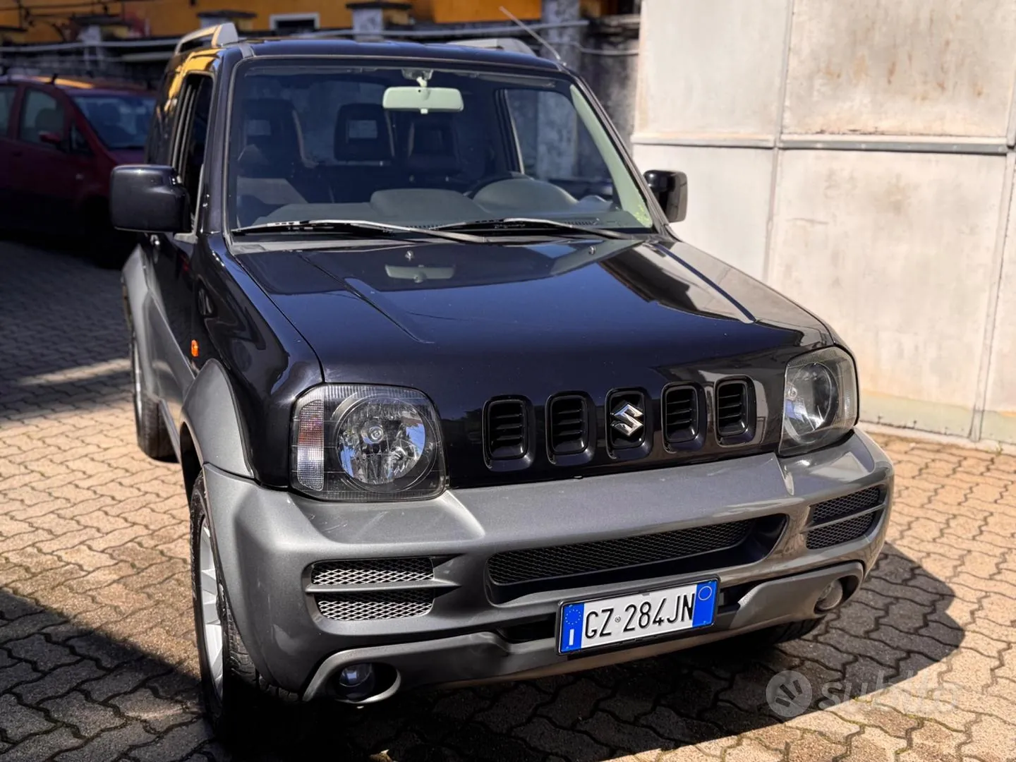Suzuki Jimny 2011 photo 2