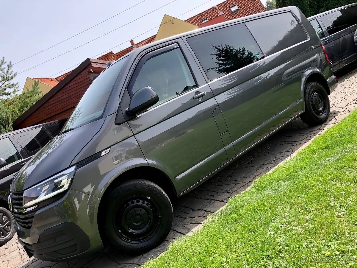 Volkswagen Transporter T6.1 2020 photo 2