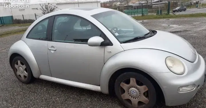 Volkswagen New Beetle 2002 photo 2