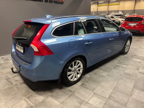 Volvo V60 2014 photo 5