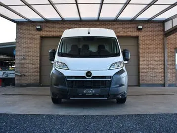 Opel Movano photo 2
